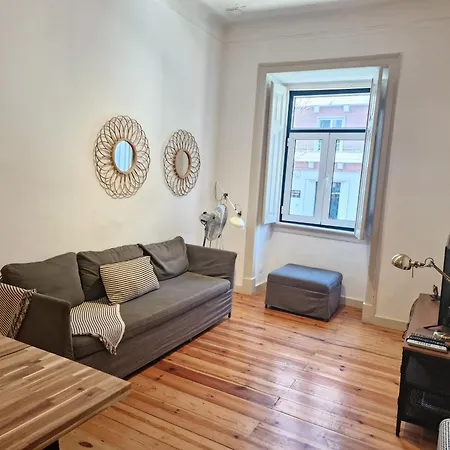 Avenida Terrace * Lisbon