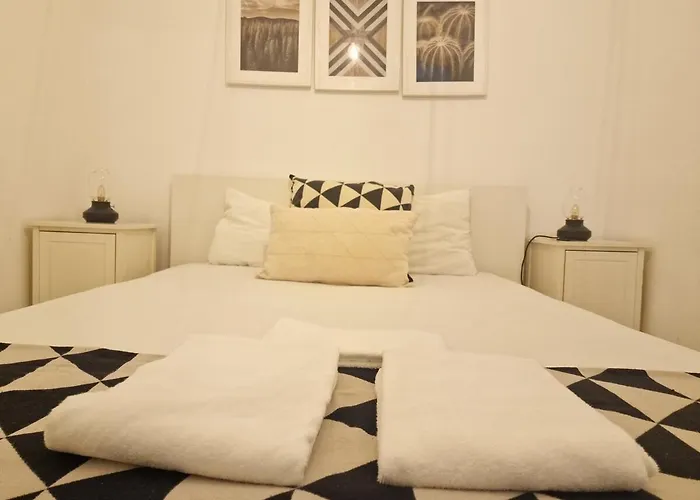 Avenida Terrace Apartment