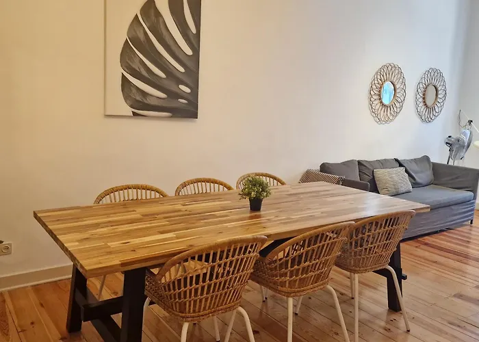 Avenida Terrace *